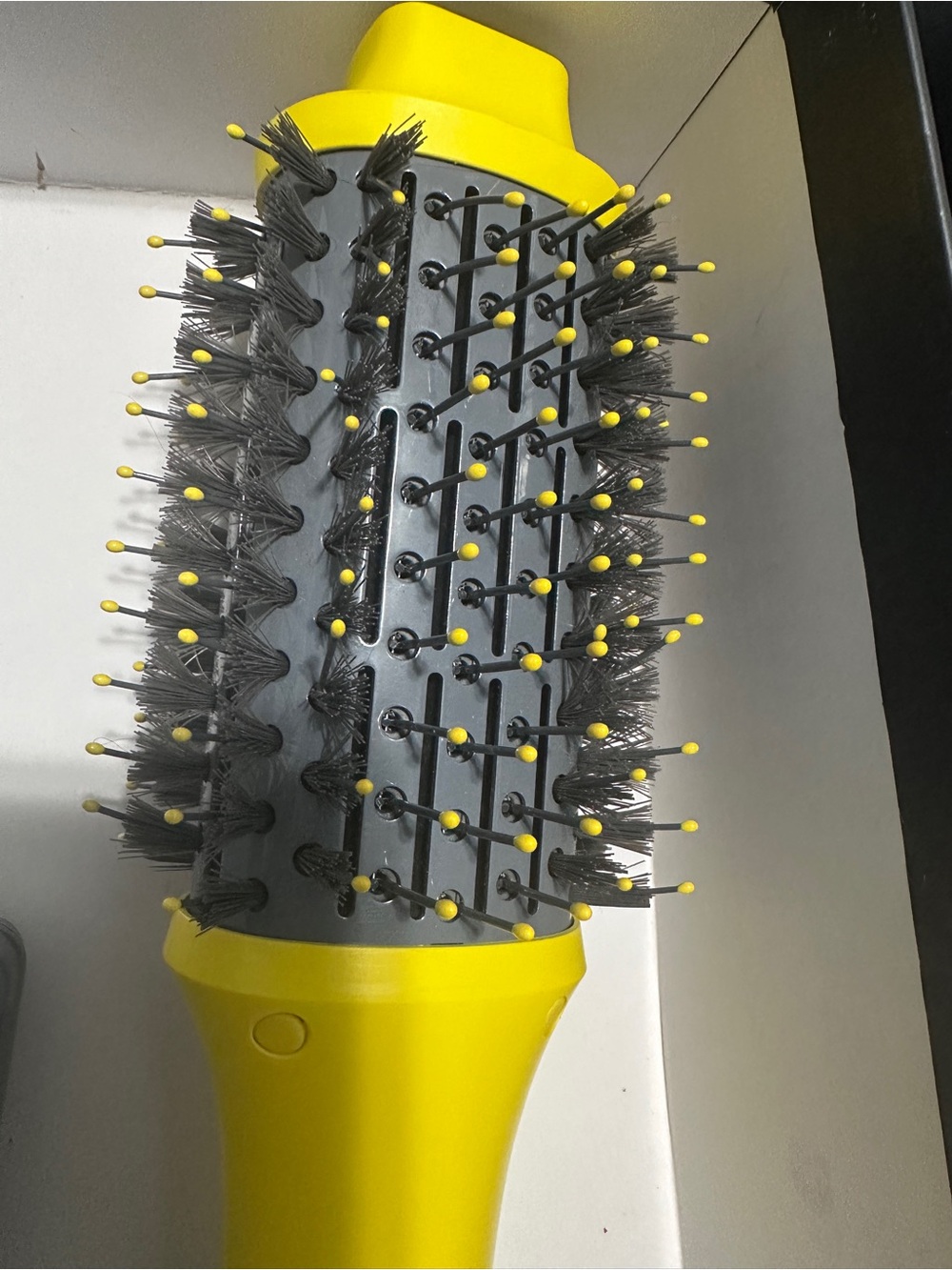Drybar The double shot oval dryer brush - Picture 3 of 4